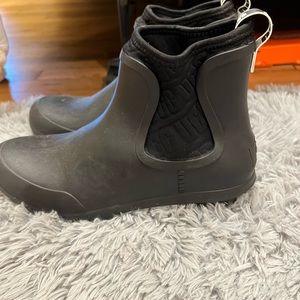 Ugg Rain Boots